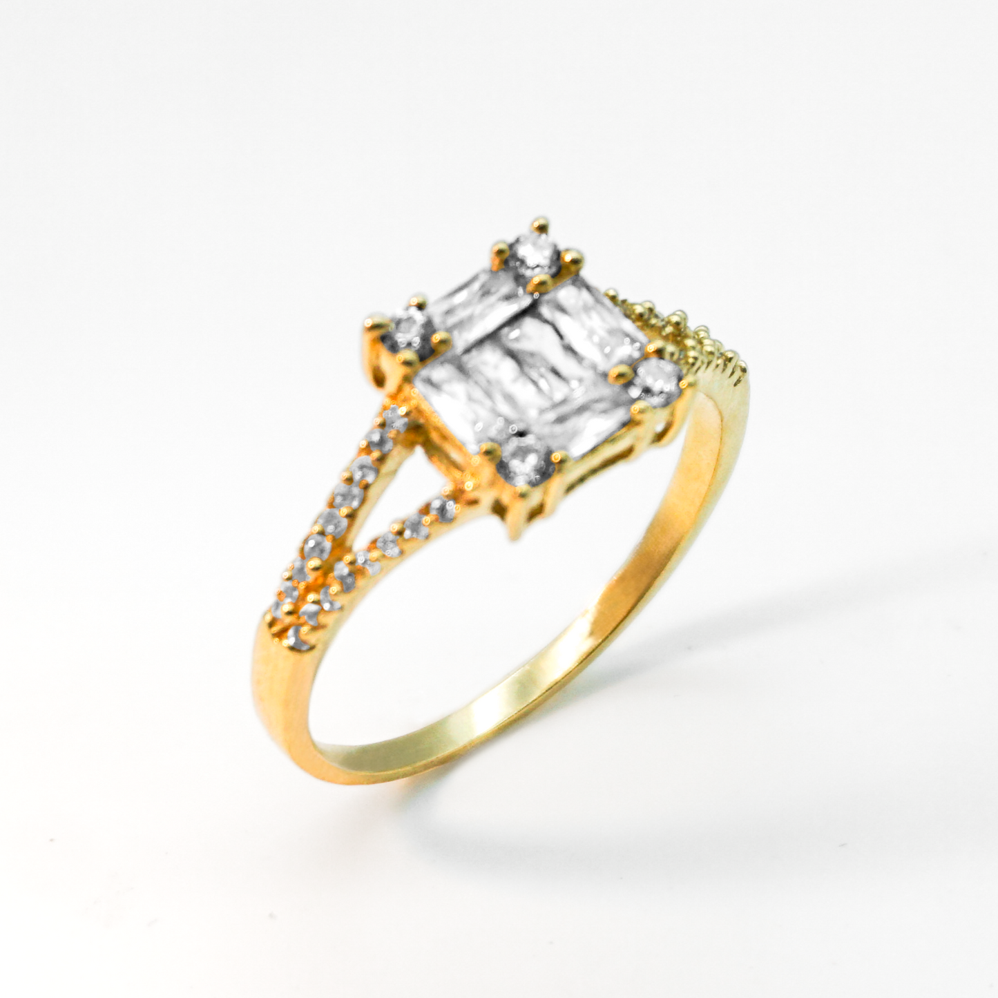 Solitario de Oro amarillo con Zirconias | 10k | 2.6g