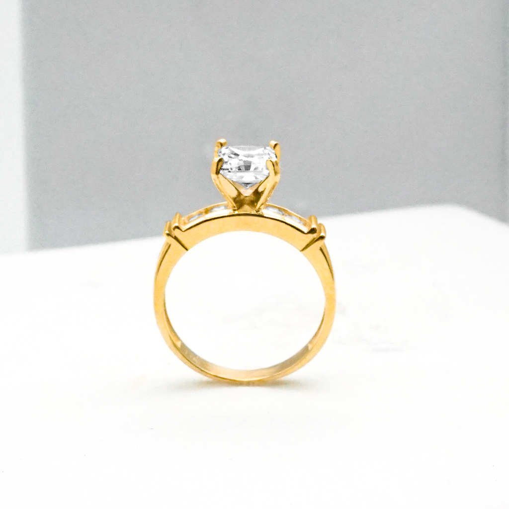 Trío matrimonial de oro amarillo con zirconias | 14k | 12.9
