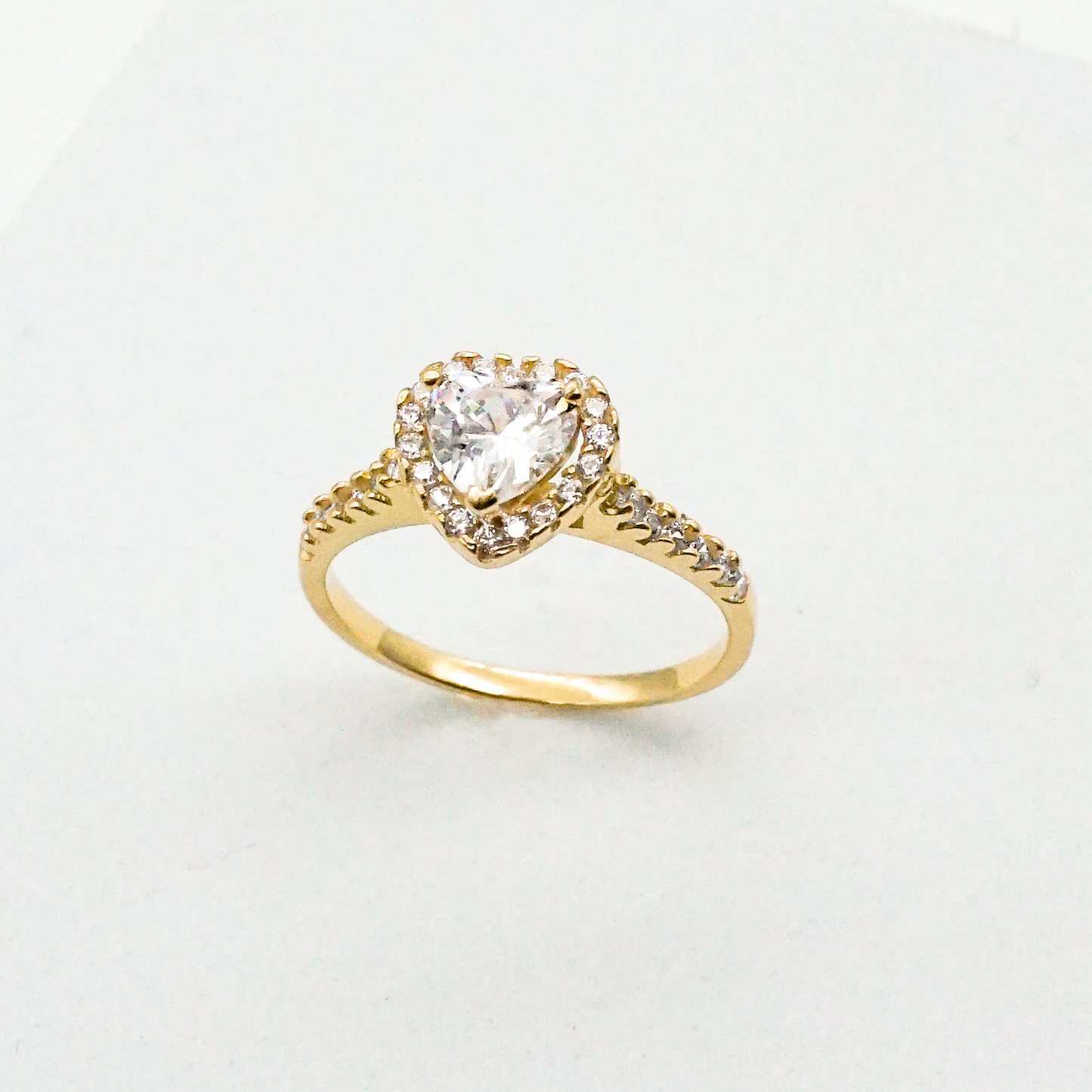 Anillo oro amarillo 14k con zirconias