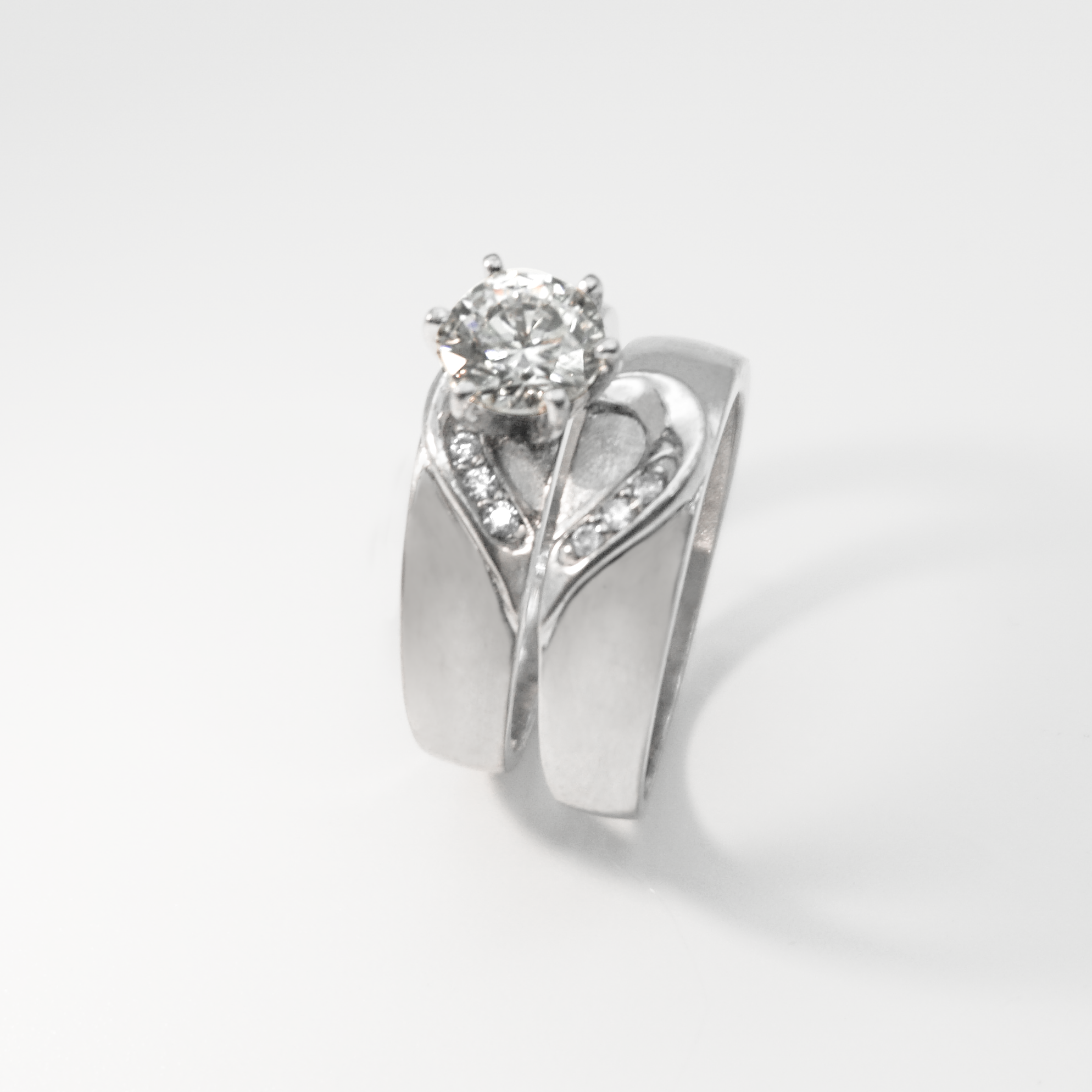 Trío de oro blanco y zirconias | 14k | 10.3g