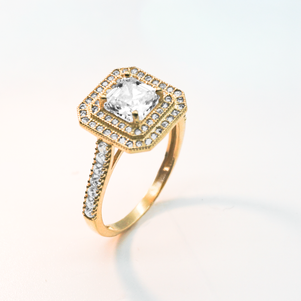 Solitario de oro amarillo con zirconias |  10k | 3g