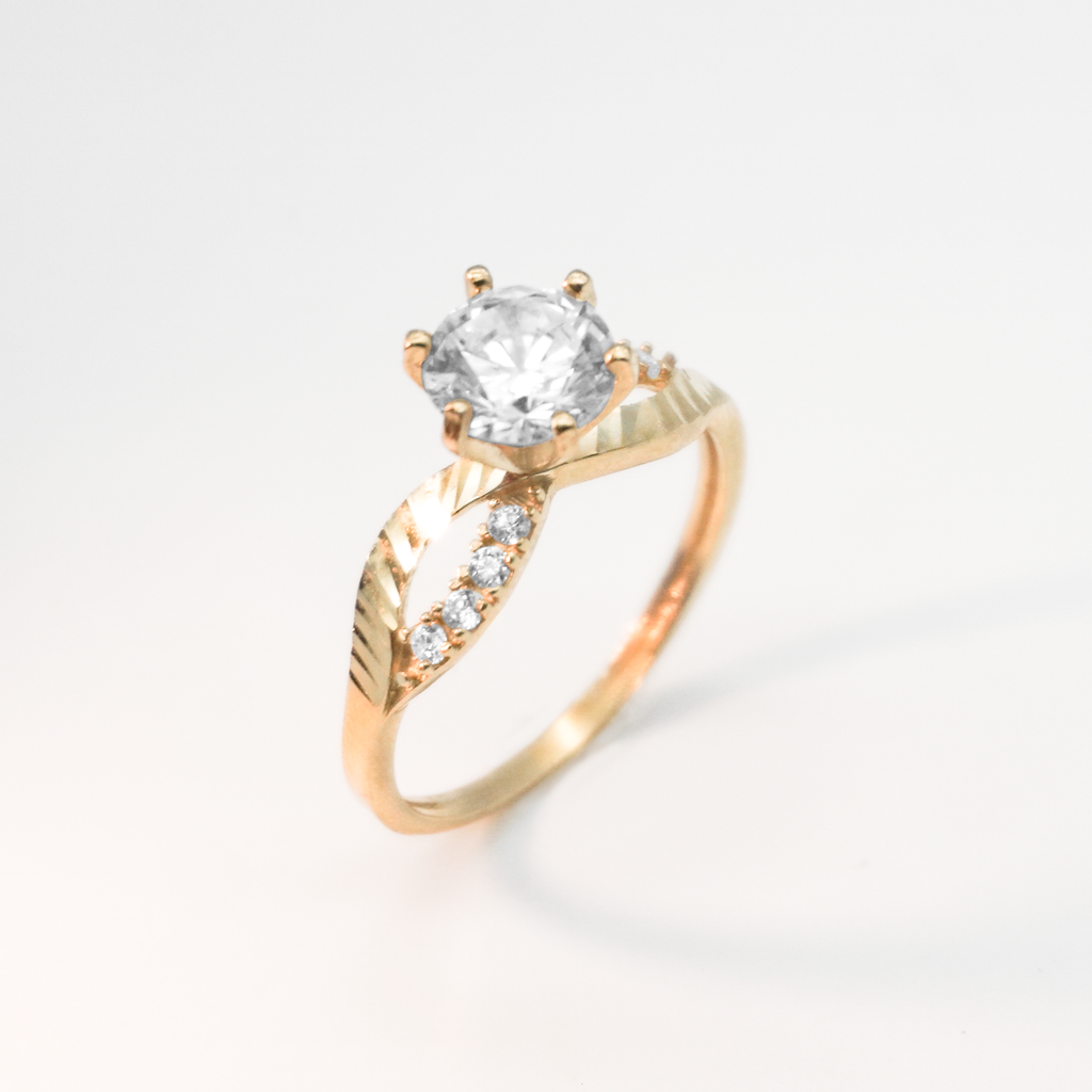 Solitario de oro amarillo con zirconias | 10k |  2.3g