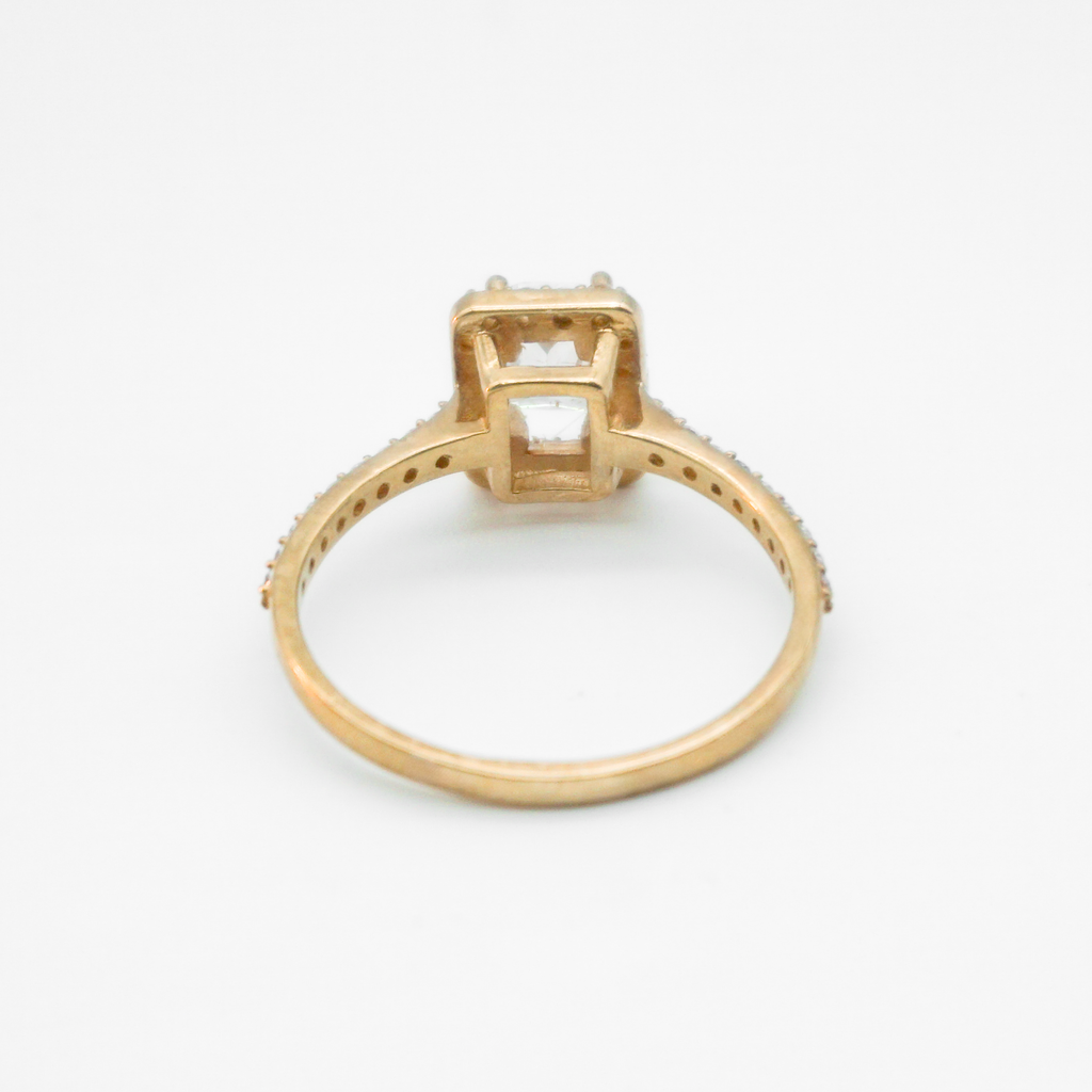 Solitario de Oro amarillo con zirconias | 10k | 2.3g