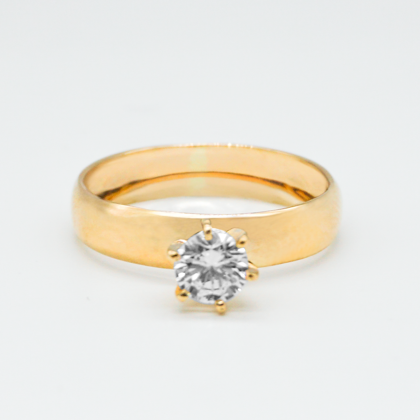 Trío matrimonial | 10k | 4.9g