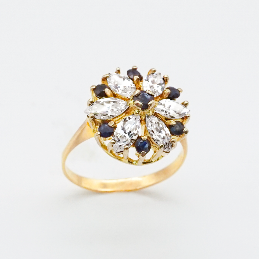 Anillo Flor con zirconias negras y blancas | 10k | 3g